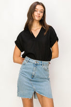 Load image into Gallery viewer, Hyfve Cuffed Sleeve Collared Cropped Linen Top
