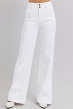 Cargar imagen en el visor de la galería, RISEN Tummy Control Double Button Wide Leg White Denim Jeans
