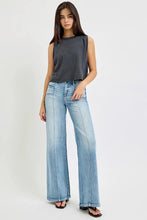 Carica l&#39;immagine nel visualizzatore di Gallery, f3869056d1e344358cb38545b4d3d02f-Max-Origin
