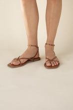 Load image into Gallery viewer, Top Moda Black Strappy Flat Sandals
