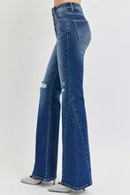 Carregar imagem no visualizador da galeria, RISEN Distressed Button Fly Blue Denim Flared Leg Denim Jeans
