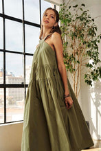 Cargar imagen en el visor de la galería, ADORA Luxe Cotton Crisscross Wide Strap Midi Dress
