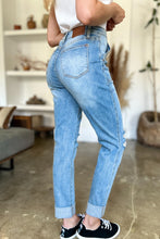 Ladda upp bild till gallerivisning, Judy Blue Distressed Patch Pocket Straight Leg Blue Washed Denim Jeans
