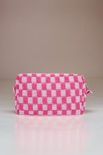 Carregar imagem no visualizador da galeria, Zenana Checkered Pattern Knitted Cosmetic Pouch
