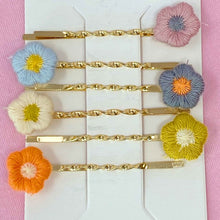 Загрузить изображение в средство просмотра галереи, Ellison and Young Floral Dream Bobby Pin Set
