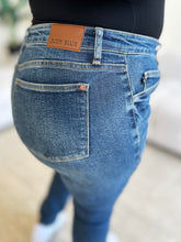 Carica l&#39;immagine nel visualizzatore di Gallery, Judy Blue High Waist Blue Wash Denim Skinny Jeans
