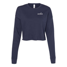 Cargar imagen en el visor de la galería, Evolve Women's Cropped Crew Fleece

