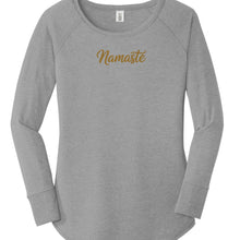 Carica l'immagine nel visualizzatore di Gallery, Grey Frost - FRONT
