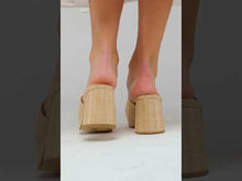 Carica e avvia il video nel visualizzatore di galleria, Fortune Dynamic Natural Tone Raffia Heeled Mule Sandals
