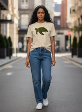 Carica l'immagine nel visualizzatore di Gallery, Organic Timeless Sea Turtle T-Shirt
