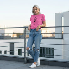 Carica l'immagine nel visualizzatore di Gallery, Queen of Hearts Women's Relaxed T-Shirt
