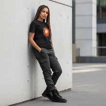Carica l'immagine nel visualizzatore di Gallery, Solar Bloom Relaxed T-Shirt
