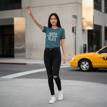 Carica l'immagine nel visualizzatore di Gallery, Hustle and Believe Soft Relaxed Tee Shirt
