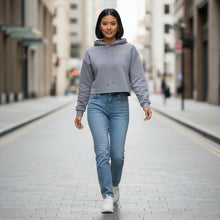 Ladda upp bild till gallerivisning, Chill Women&#39;s Cropped Fleece Hoodie
