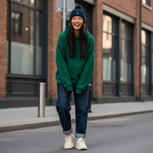 Carica l'immagine nel visualizzatore di Gallery, Golden Evergreen Tree Pom Pom Beanie
