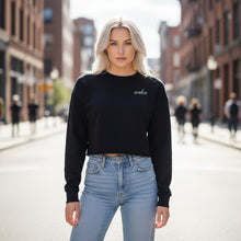 Cargar imagen en el visor de la galería, Evolve Women's Cropped Crew Fleece
