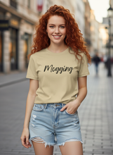 Carregar imagem no visualizador da galeria, Outshine Everyone Mogging T-Shirt
