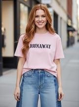 Carregar imagem no visualizador da galeria, Break Free RUNAWAY T-Shirt
