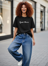 Carregar imagem no visualizador da galeria, Sugar Momma Always Pays T-Shirt
