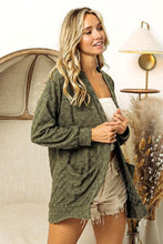 Загрузить изображение в средство просмотра галереи, BiBi Green Checkered Textured Knit Open Front Cardigan

