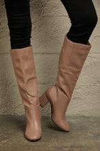 Carregar imagem no visualizador da galeria, East Lion Corp Mocha Block Heel Knee High Boots
