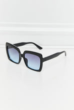 Load image into Gallery viewer, LYB Square Full Rim Oversized Sunglasses
