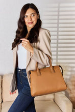 Carregar imagem no visualizador da galeria, David Jones Marty Vegan Leather Handbag
