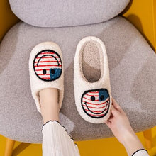 Carica l&#39;immagine nel visualizzatore di Gallery, Melody Smiley Face Slippers
