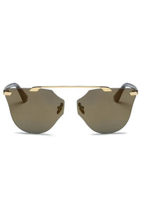 Cramilo Eyewear Women's Round Geometric Ombre Tinted Sunglasses