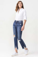 Carregar imagem no visualizador da galeria, Lovervet Jackie LV1008 High Rise Distressed Chewed Frayed Raw Hem Straight Leg Jeans
