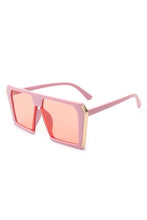 Carica l&#39;immagine nel visualizzatore di Gallery, Cramilo Eyewear Women&#39;s Square Oversize Color Tinted Sunglasses
