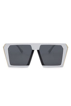 Carica l&#39;immagine nel visualizzatore di Gallery, Cramilo Eyewear Women&#39;s Square Oversize Color Tinted Sunglasses
