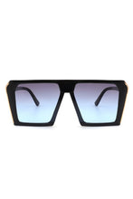 Ladda upp bild till gallerivisning, Cramilo Eyewear Women&#39;s Square Oversize Color Tinted Sunglasses
