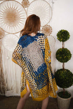 Load image into Gallery viewer, Leto Vibrant Art Deco Pattern Multicolor Frayed Edge Soft Knit Kimono
