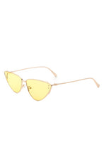 Load image into Gallery viewer, Cramilo Eyewear Retro Tinted Flat Lens Cat Eye Sunglasses
