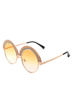 Ladda upp bild till gallerivisning, Cramilo Eyewear Women&#39;s Round Rainbow Embellished Top Sunglasses
