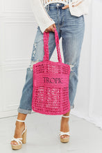 Carregar imagem no visualizador da galeria, Fame Hot Pink Straw Tote Bag
