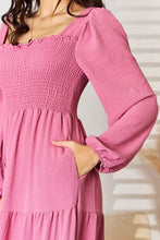 Cargar imagen en el visor de la galería, Culture Code Pink Smocked Tiered Dress
