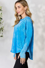 Load image into Gallery viewer, Zenana Mineral Washed Long Thumbhole Sleeved Curved Stitched Raw Hem Top
