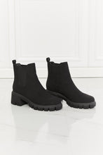 Load image into Gallery viewer, MM Shoes Black Matte Lug Sole Chelsea Boots
