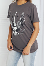 Cargar imagen en el visor de la galería, MineB Charcoal Gray Artisan Graphic Short Sleeve Tee Shirt Top
