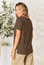 Cargar imagen en el visor de la galería, Basic Bae Short Sleeve Soft Knit Top
