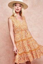 Загрузить изображение в средство просмотра галереи, BiBi Floral V-Neck Sleeveless Dress
