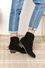 Carregar imagem no visualizador da galeria, Legend Black Fringe Cowboy Western Ankle Boots
