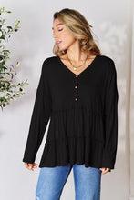 Carica l&#39;immagine nel visualizzatore di Gallery, Double Take Long Sleeve Tiered Frilly Top
