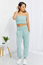 Cargar imagen en el visor de la galería, Zenana Light Green Two Piece Loungewear Set
