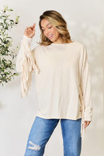 Cargar imagen en el visor de la galería, Celeste Ivory Long Sleeve Fringe Detailed Top
