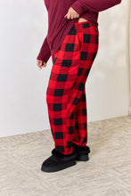 Load image into Gallery viewer, Zenana Solid Plaid Contrast Two Piece Loungewear Set
