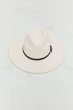 Carica l&#39;immagine nel visualizzatore di Gallery, Fame Solid Beige Contrast Black Vegan Leather Belt Buckle Wide Brim Hat
