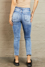 Carica l&#39;immagine nel visualizzatore di Gallery, BAYEAS Seriously? Mid Rise Distressed Blue Denim Skinny Jeans
